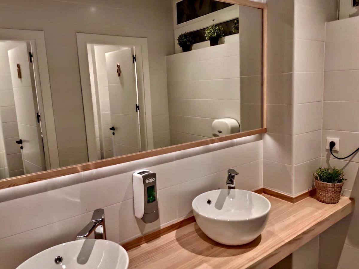 Ok Hotel La Basilica Вента-де-Баньос Экстерьер фото